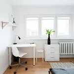 Room, Kochanowskiego 32 *