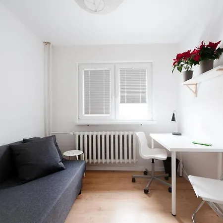 ゲストハウス Room, Kochanowskiego 32 *