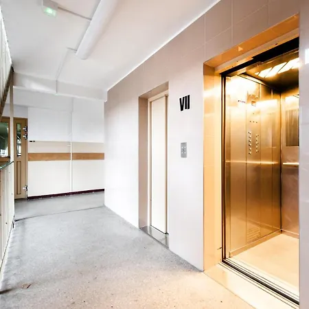Room, Kochanowskiego 32 招待所 *