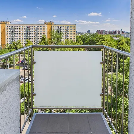 Room, Kochanowskiego 32