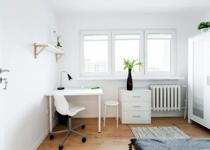 Super Kochanowskiego 32 *