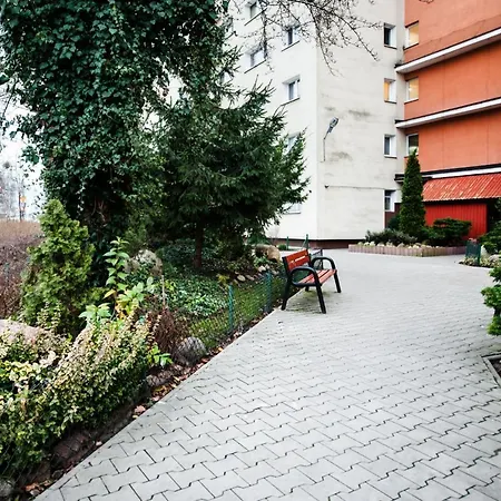 Room, Kochanowskiego 32